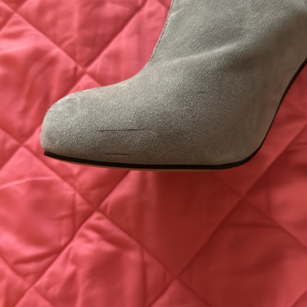 Apt 9 Gray Suede Booties Sz 9 - Picture 4 of 8